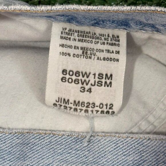 Men's Y2K Light Wash Jean Shorts Size 34" Distressed - Picture 5 of 6